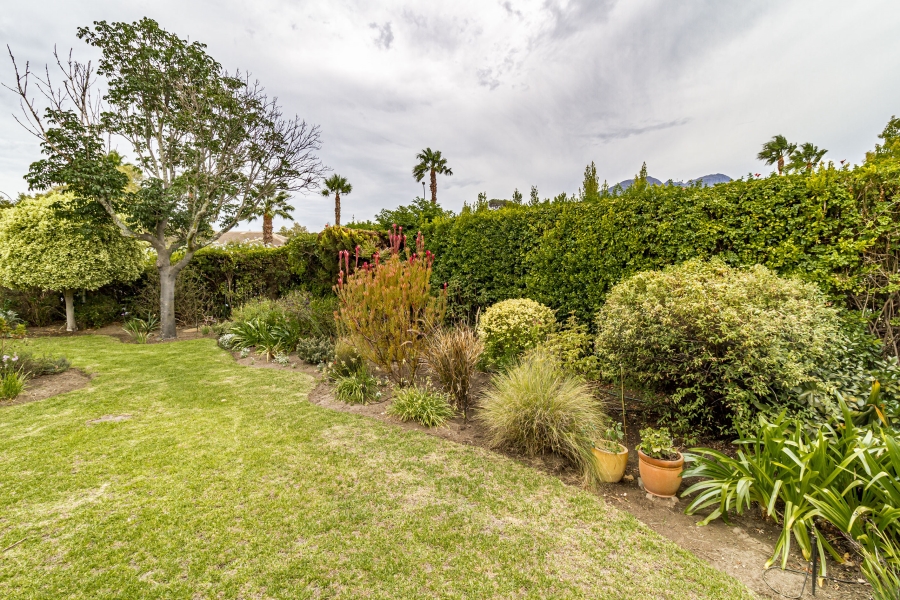 2 Bedroom Property for Sale in Bizweni Western Cape